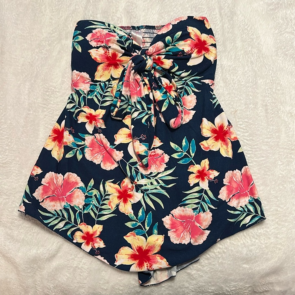 No Boundaries XS/1 strapless tropical print top